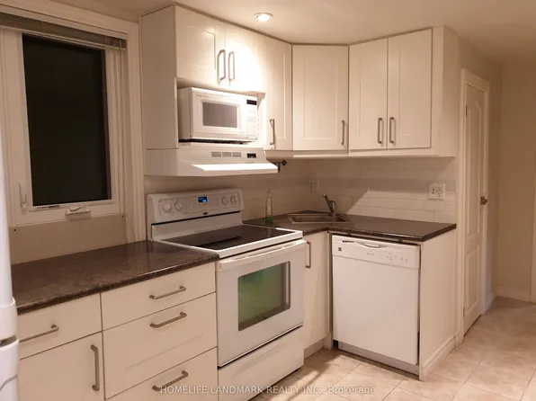 44 Guildcrest Dr, Toronto, ON M1E 1E4
