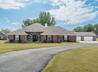 4323 Summers Place Dr, Olive Branch, MS 38654