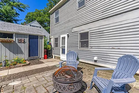 210 Summit St — Photo 5