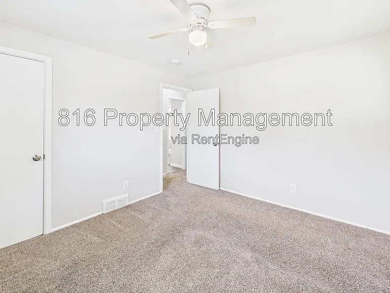 8511 Crystal Ave — Photo 18