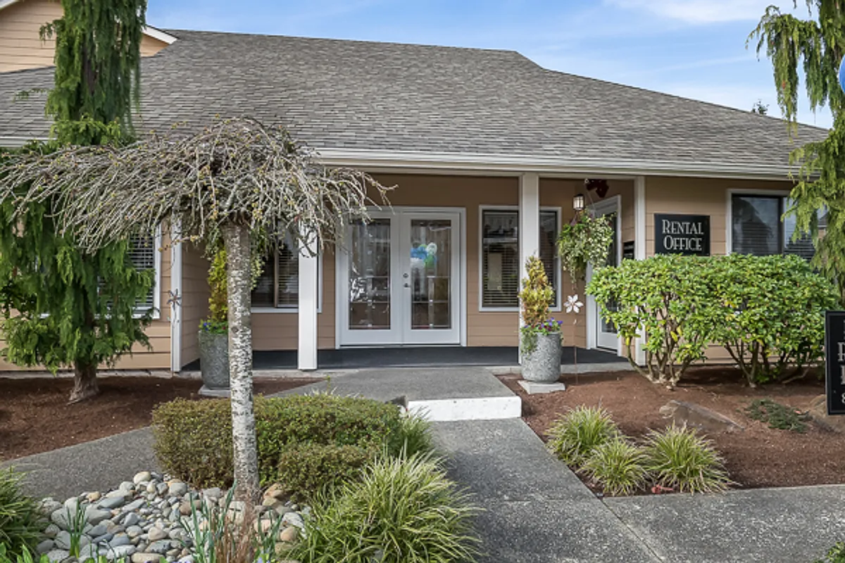 Building Photo - Crystal Springs Apartments