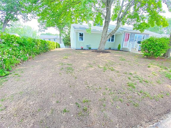 2nd image of 115 Garfield St