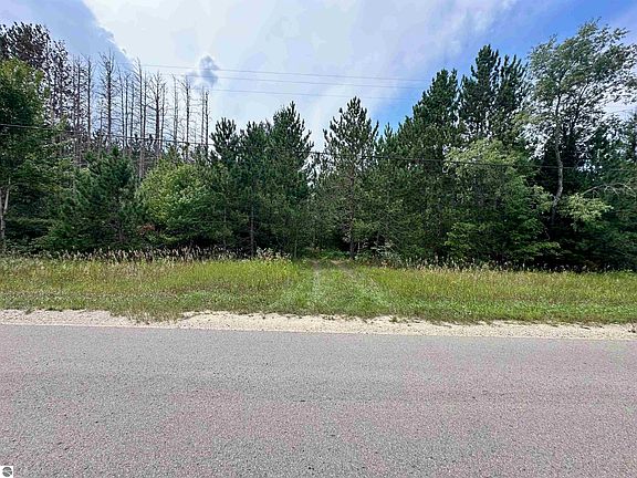 2nd image of 7658 Cedar River Rd