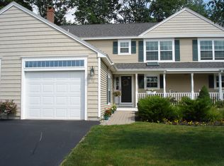 12 Fox Run Ct, Gorham, ME 04038