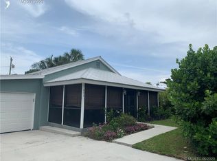 671 NE Stuart St, Jensen Beach, FL 34957