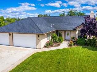 2622 Pendant Way, Redding, CA 96001