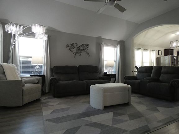 3rd image of 1715 Indigo Creek Ln