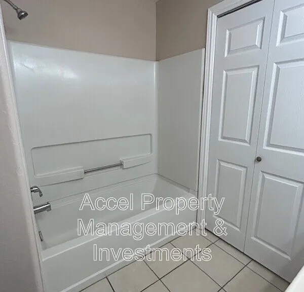 1522 W Nolana Ave #D — Photo 13