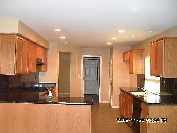 2nd image of 5285 E Geary St