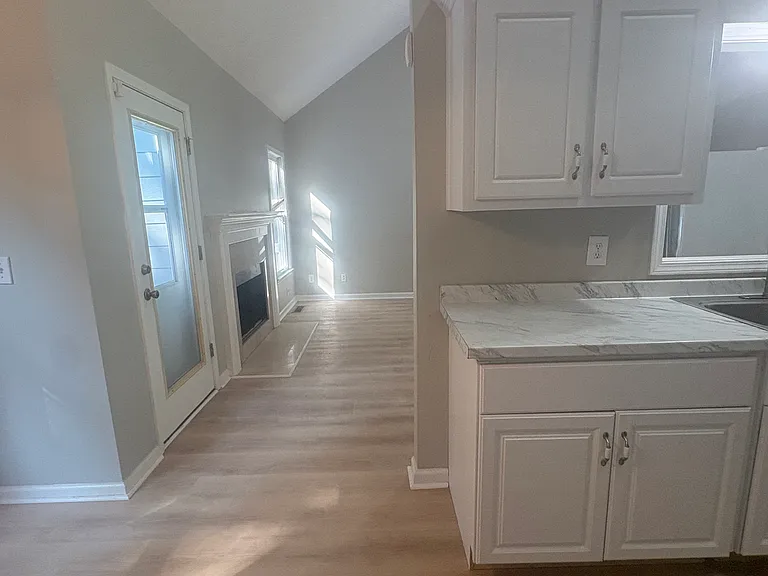 2700 Fort Daniels Dr — Photo 21
