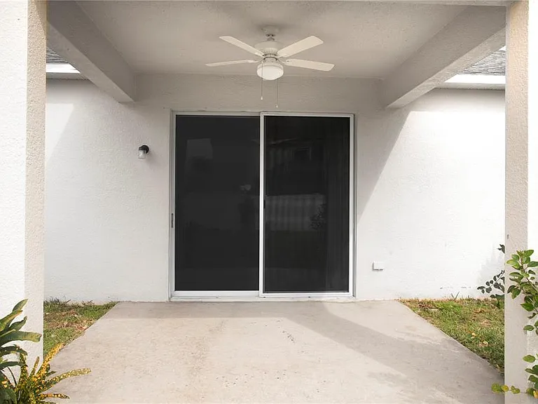 1319 Rowantree Dr — Photo 29