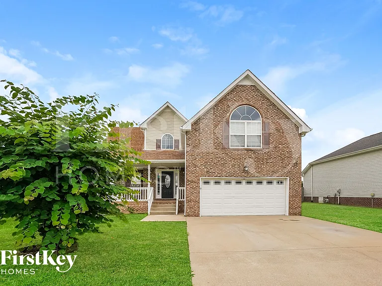 850 Samantha Ln — Photo 1