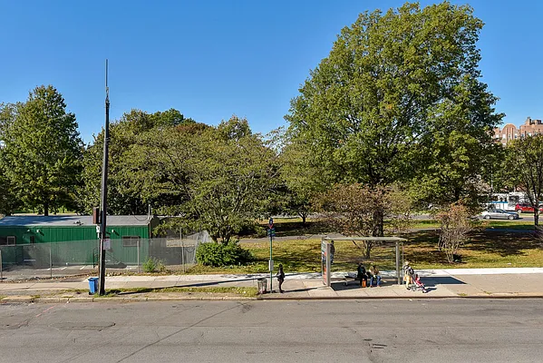 Sold by Houlihan Lawrence | media 14