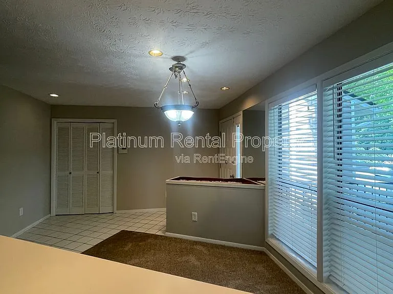 402 Wynnes Ridge Cir SE — Photo 42