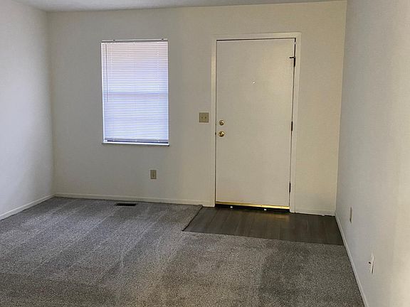3rd image of 8535 Peachwood Dr