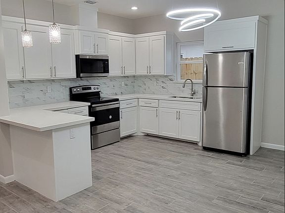 3rd image of 3404 S Mia Ln #1