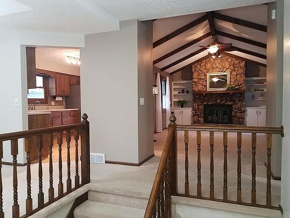 3rd image of 2810 Ponderosa Dr