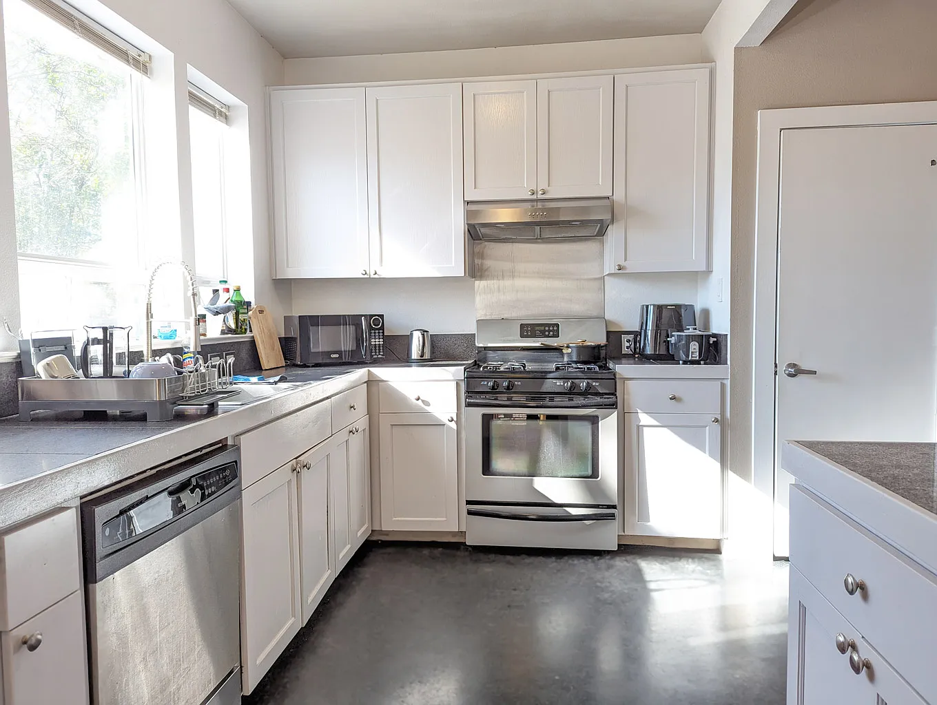 7106 Guadalupe St — Photo 3