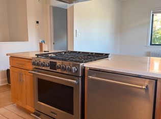 20-13 29th St #2, Astoria, NY 11105