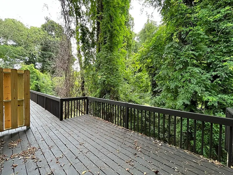 212 N Peartree Ln #C — Photo 14