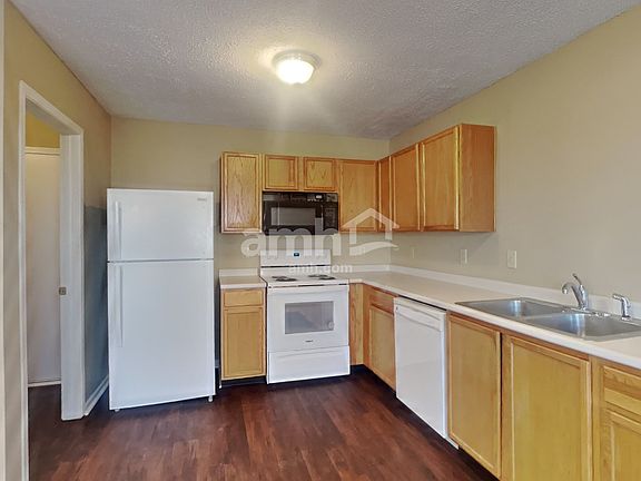 3rd image of 2386 Summerwood Ln