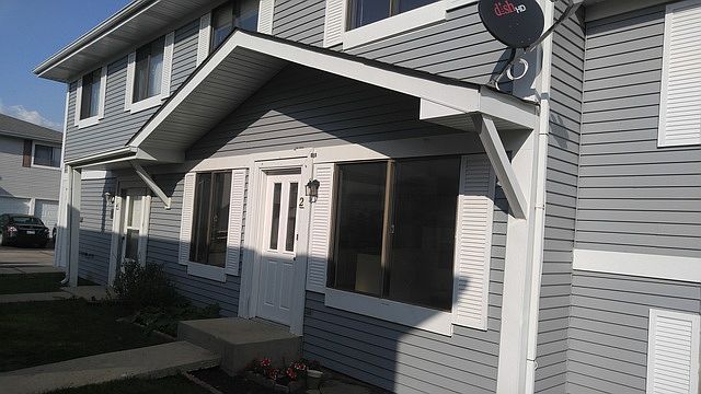 1st image of 29W520 Winchester Cir S Unit 2