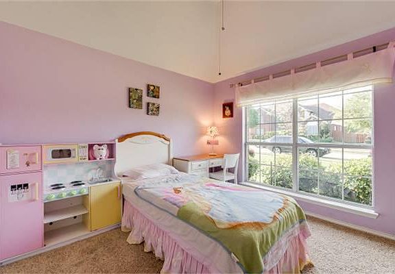 3rd image of 2524 Frosted Green Ln