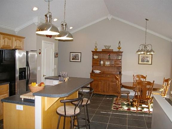 Kitchen / Dining view