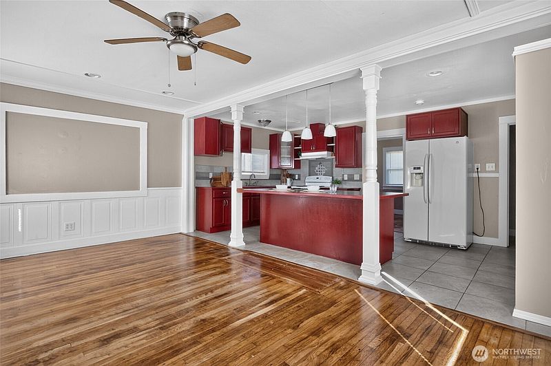 4th image of 2106 W 2nd Street