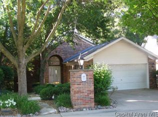 2117 Timberview Dr, Springfield, IL 62702