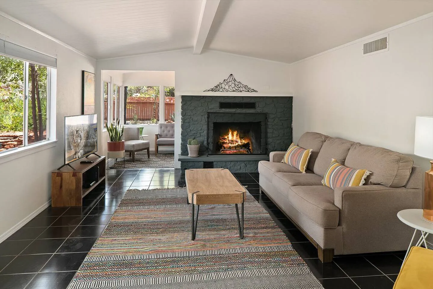 3 bed, $9,750 — Photo 2