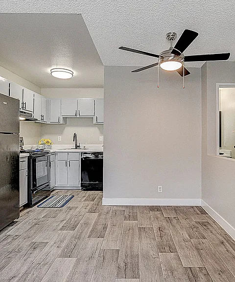 Experience style and comfort in this modern kitchen with an open living area. Experience style and comfort in this modern kitchen with an open living area.