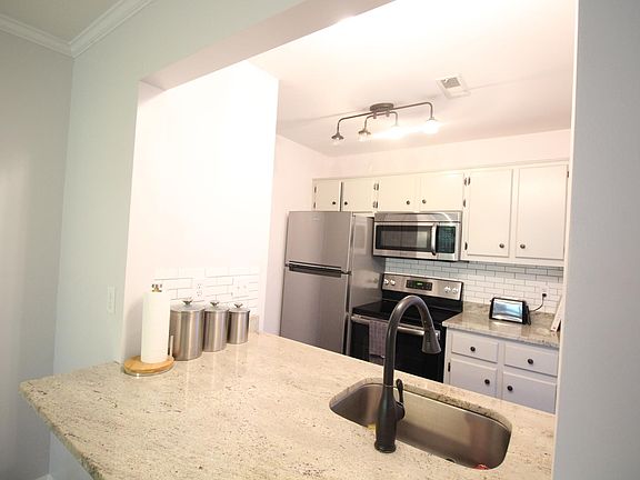 Kitchen Bar