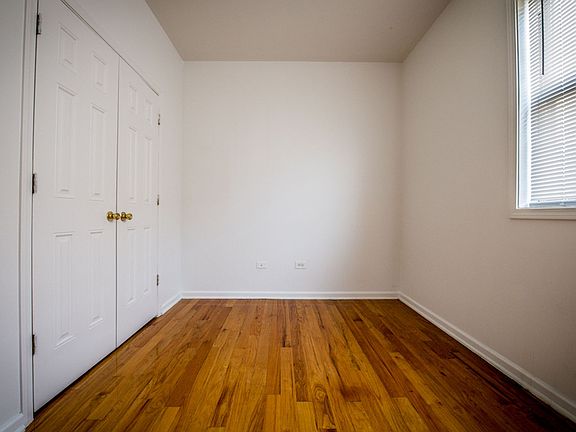 3rd image of 3038 W Flournoy St APT 2