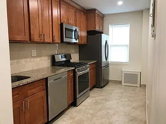 Rented by Zikos Realty Services