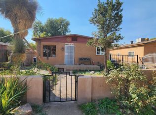 1902 Sunset Gardens Rd SW, Albuquerque, NM 87105