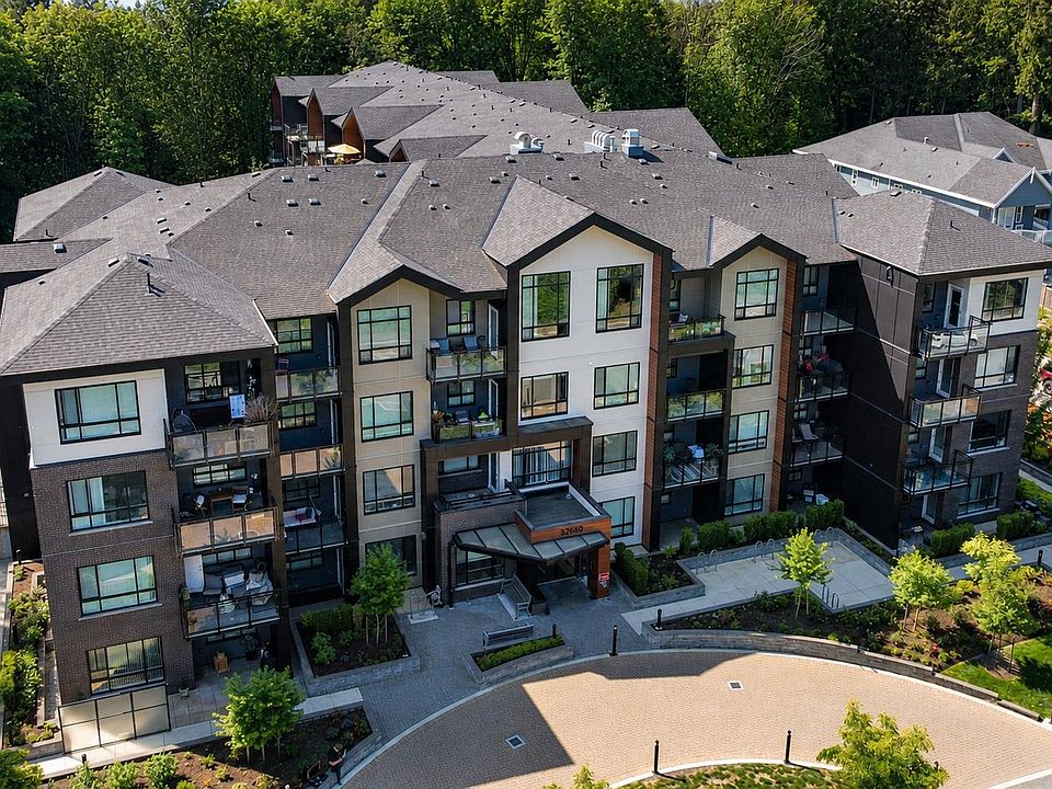 1st image of 32690 14th Ave #203