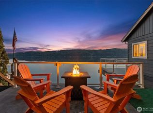 11031 NE North Shore Rd, Belfair, WA 98528