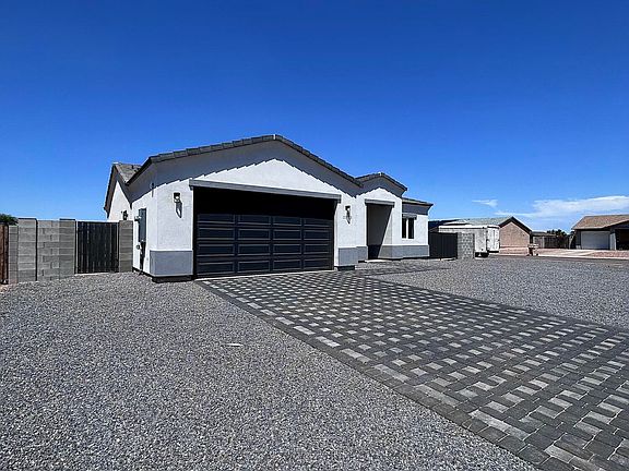 2nd image of 10933 W CARMELITA Circle