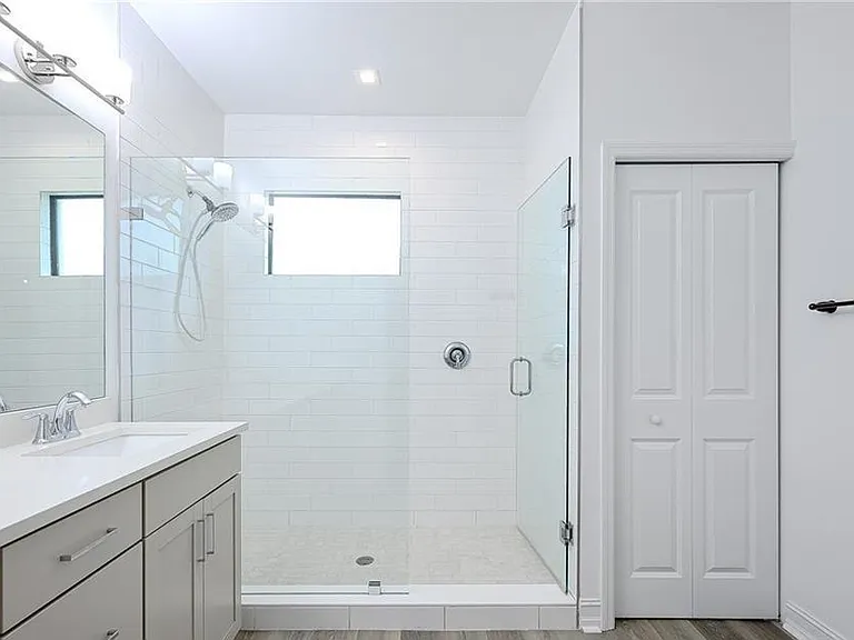 7320 Rockefeller Dr — Photo 14