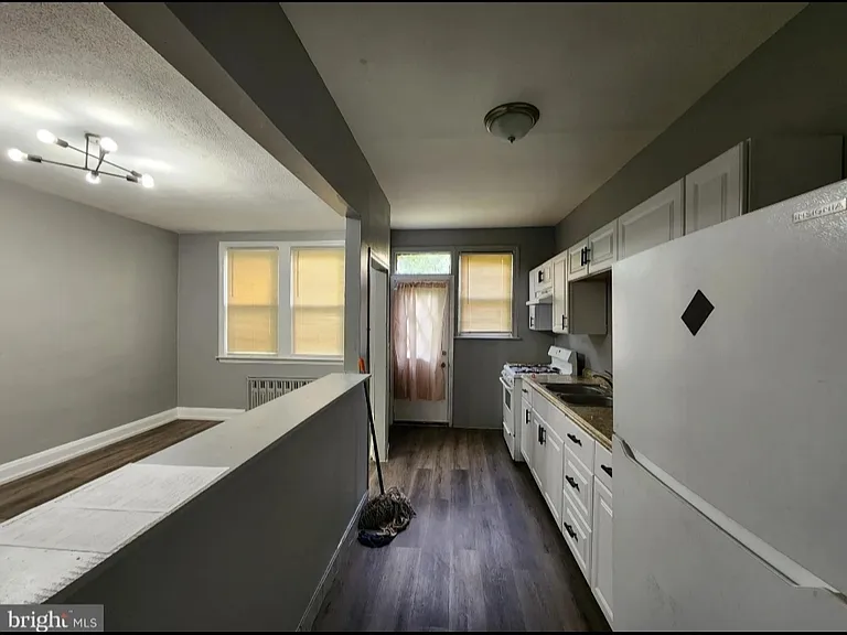 2521 W Cold Spring Ln — Photo 15