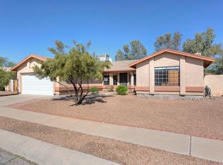 5896 S Blucher Dr, Tucson, AZ 85746