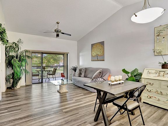 3rd image of 406 Republic Court