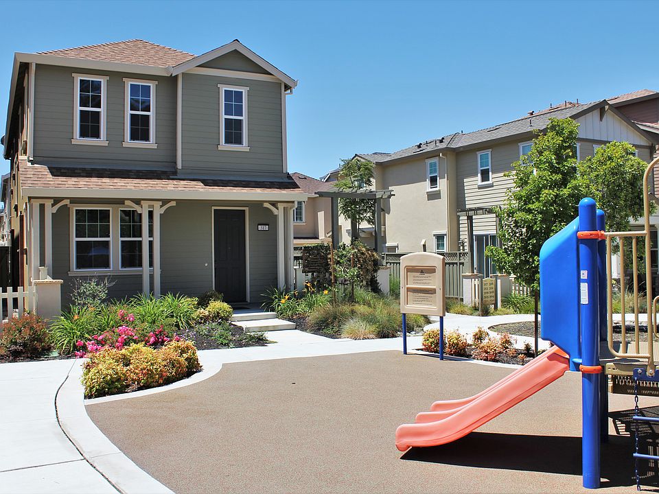 1st image of 317 S Park Ct