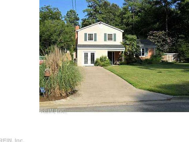 1st image of 10 Hansom Dr