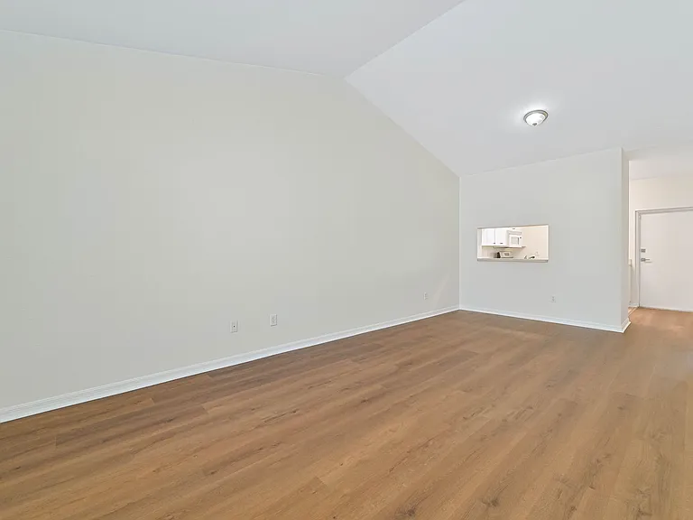 8546 Bernwood Cove Loop #1104 — Photo 2