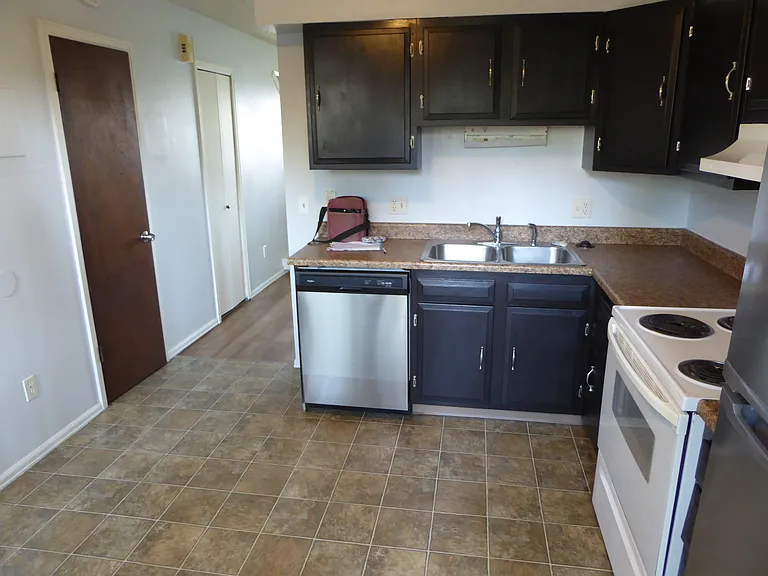 1640 E Pitkin St #C — Photo 6