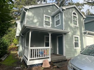 594 N Elm St, Cannon Beach, OR 97110