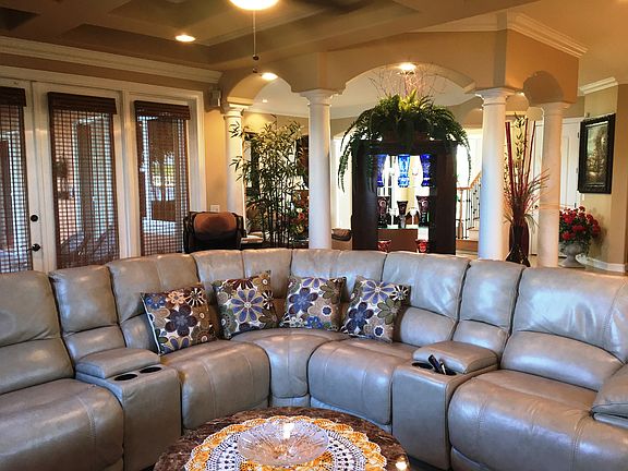 5th image of 1741 Bayshore Dr