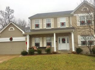 6166 Newton Terrace Dr, Saint Louis, MO 63129